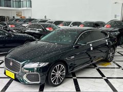 Jaguar XFL 2.0T P250 2WDDeluxeLuxury Edition - фото 1