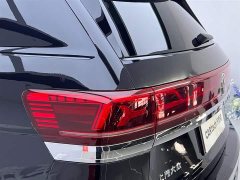 Volkswagen 380TSI AWDLuxury Edition - фото 11