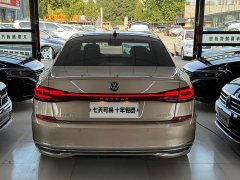 Volkswagen Passat 330TSI Deluxe Edition - фото 12