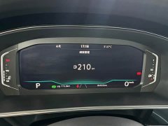 Volkswagen Passat 330TSI Deluxe Edition - фото 5
