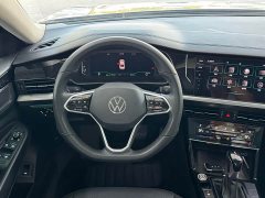 Volkswagen Passat 330TSI Deluxe Edition - фото 8