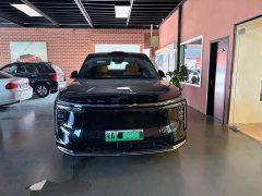 BMW Zhiji LS8 66 Ultra enjoys the luxury of six seats - фото 2