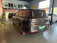 BMW Zhiji LS8 66 Ultra enjoys the luxury of six seats - фото 3