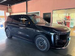 BMW Zhiji LS8 66 Ultra enjoys the luxury of six seats - фото 4
