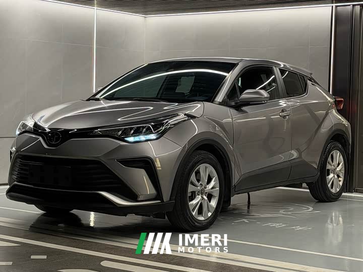 BMW Yize IZOA 2021 2.0L Yixiang Edition - автомобиль из Китая