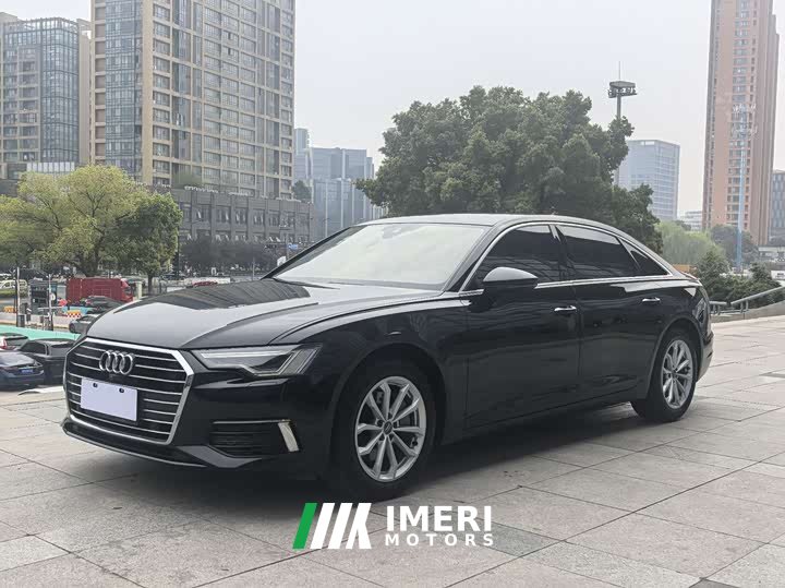 Audi A6L 40 TFSI Luxury Version - автомобиль из Китая