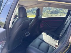 Tesla Model 3 2022 rear-wheel drive version - фото 12