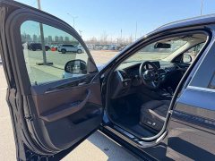 BMW X3 facelift xDrive30i leading M sports package - фото 11