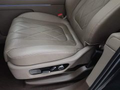 AITO Wenjie M9 extended range Max version 42kWh 5-seater version - фото 20