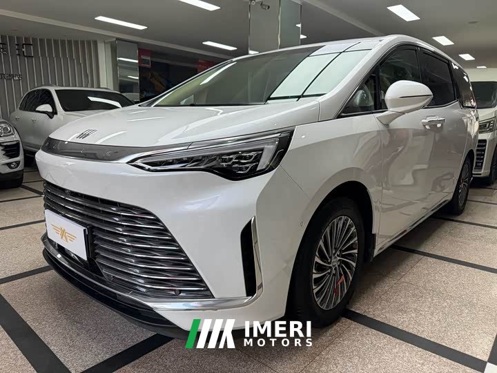2.0T - автомобиль из Китая