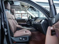 BMW X7 xDrive40i Leading Luxury Package - фото 9