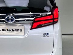 Toyota 2.5L Luxury Edition - фото 15