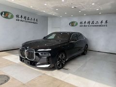 BMW 7 740Li Deluxe Version M - фото 1