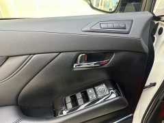 Lexus LM 2020 300h four-seat Royal Edition - фото 10