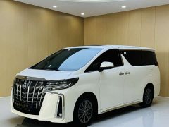 Toyota Alphard Hybrid 2.5L Executive Edition - фото 1