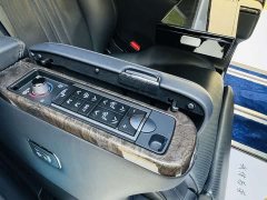 Toyota Alphard Hybrid 2.5L Executive Edition - фото 8