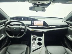 Changan UNI-V 1.5T Smart Pilot Edition - фото 9