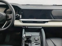 Geely Xingyue L 2.0TD high-power automatic two-wheel drive flagship - фото 12