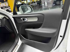 Volvo XC40 T4 AWDLuxury Edition - фото 6