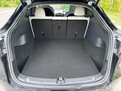 Tesla Model Y Long Range Edition - фото 9