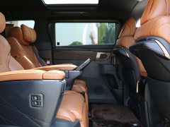Toyota Alphard Hybrid 2.5L Exclusive Gold Edition - фото 8