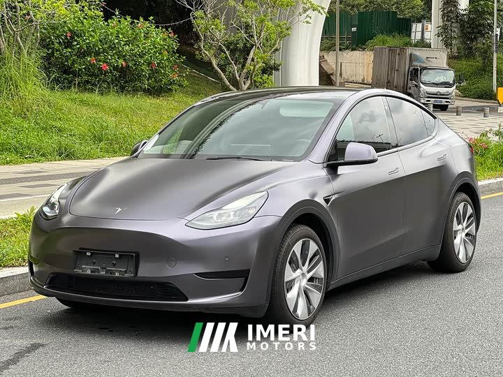 Tesla Model Y Rear-Wheel Drive - автомобиль из Китая