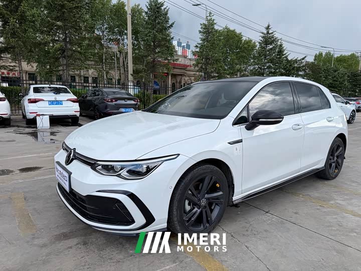 Volkswagen Golf 2021 280TSI DSG R-Line - автомобиль из Китая