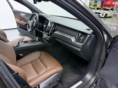 Volvo XC60 B5 four-wheel drive Zhiyi Luxury Edition - фото 6