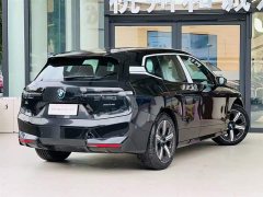 BMW iX xDrive40 - фото 3