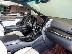 Lexus LM 2020 300h seven-seater elegant version - фото 9