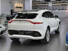 Aston Martin DBX 3.0T STRAIGHT-SIX - фото 6