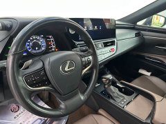 Lexus ES 2022 300h Excellence Edition - фото 18