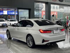 BMW 3 320i - фото 14