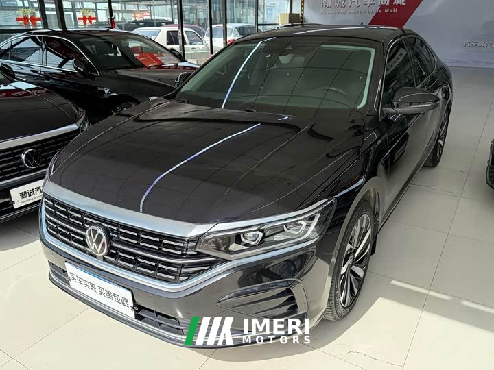 Volkswagen Passat 2022 330TSI Luxury Edition - автомобиль из Китая