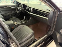Volkswagen Passat 2022 330TSI Luxury Edition - фото 10