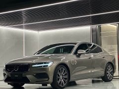 Volvo S60 T4 Ultimate Luxury Edition - фото 1