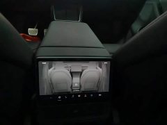 Tesla Model Y Long Range All-Wheel Drive - фото 7