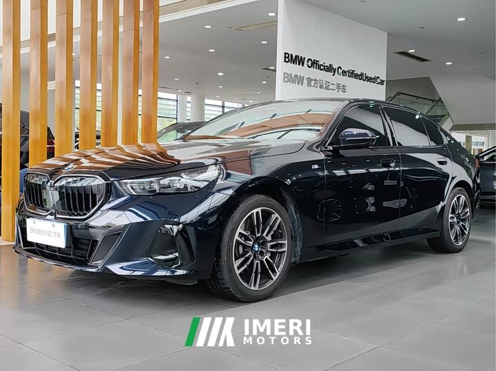BMW 5 Series 530Li M Sport Package - автомобиль из Китая