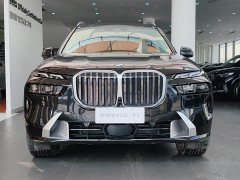 BMW X7 xDrive40i VersionLuxury - фото 2
