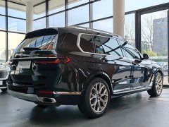 BMW X7 xDrive40i VersionLuxury - фото 6