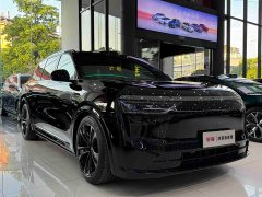 AITO Wenjie M8 extended range Ultra version 53.4kWh 5-seater version (192-line lidar) - фото 3
