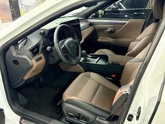 Lexus ES 200 Premium Edition - фото 7