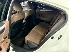 Lexus ES 200 Premium Edition - фото 8