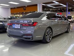 BMW 7 740Li Version M - фото 6