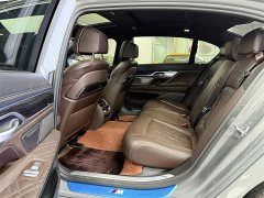 BMW 7 740Li Version M - фото 9