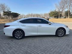 Lexus ES 200 Edition - фото 8