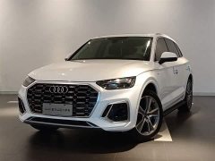 Audi Q5L 45 TFSI Luxury Version - фото 1