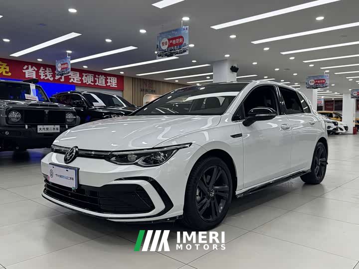 Volkswagen Golf 2021 280TSI DSG R-Line - автомобиль из Китая