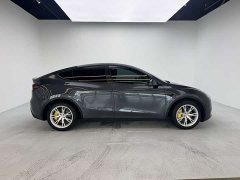 Tesla Model Y rear-wheel drive version - фото 18