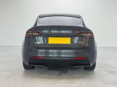 Tesla Model Y rear-wheel drive version - фото 5